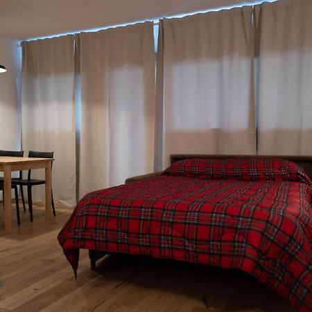 White Escape Apartment วัลตูร์นอนช์ ภายนอก รูปภาพ