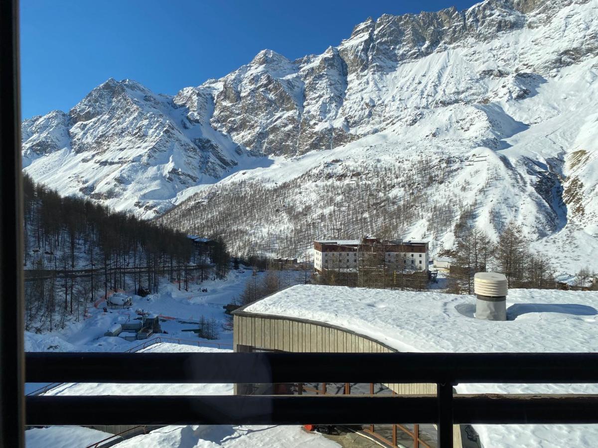 White Escape Apartment วัลตูร์นอนช์ ภายนอก รูปภาพ